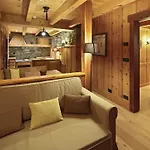 Hotellerie De Mascognaz 5*