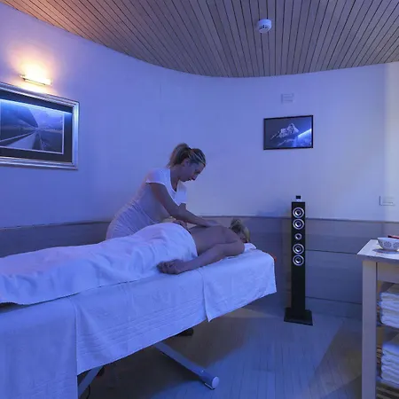 Hotellerie De Mascognaz Hotel 4*