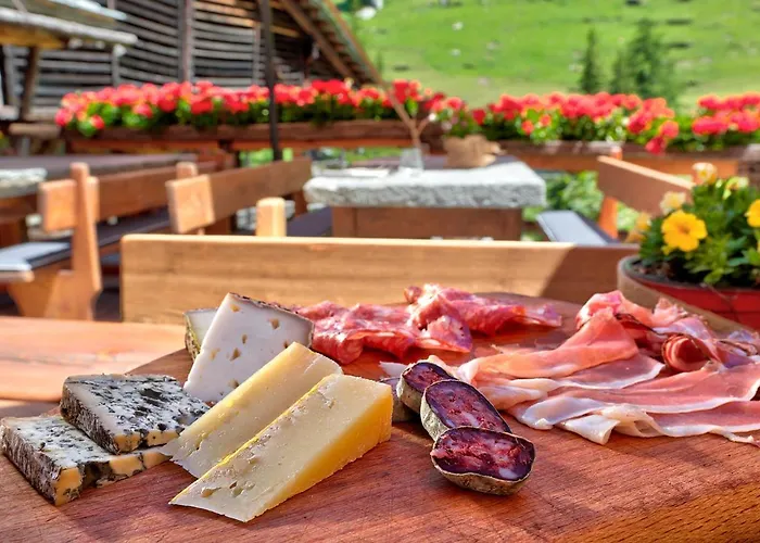 Hotellerie De Mascognaz 5* シャンポルク